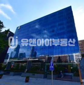 서울 영등포구 여의도동 국회의사당역 도보 1분 태흥빌딩 전용73평 임대 월세 매물번호 11055 사진 1