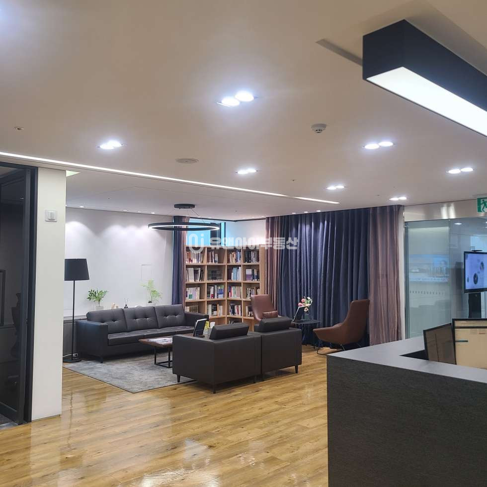 서울 강남구 역삼동 풀 인테리어 전용 144p 하나금융그룹 강남사옥 월세 월세 매물번호 11083 사진 12