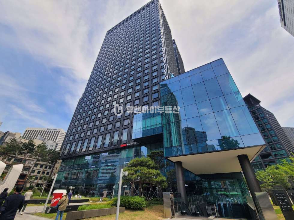서울 중구 남대문로5가 서울역 그랜드센트럴, CBD Prime Office 임대 월세 매물번호 10942 사진 1