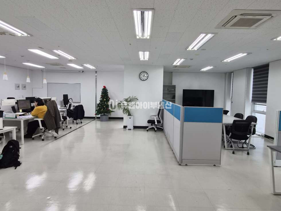 서울 강서구 마곡동 41평 코너 발산역 실입주 가능 사무실 매매 매매 매물번호 12151 사진 1