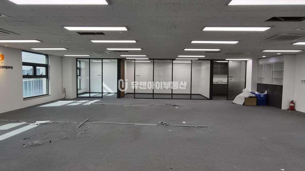 서울 강서구 마곡동 풀 인테리어 사무실 전용84평 월세 매물번호 11028 사진 9