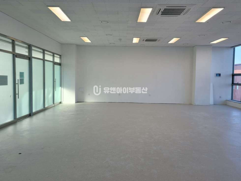 서울 강서구 마곡동 고층, 뻥 뚫린 뷰, 마곡역 역세권 사무실 월세 매물번호 10150 사진 3
