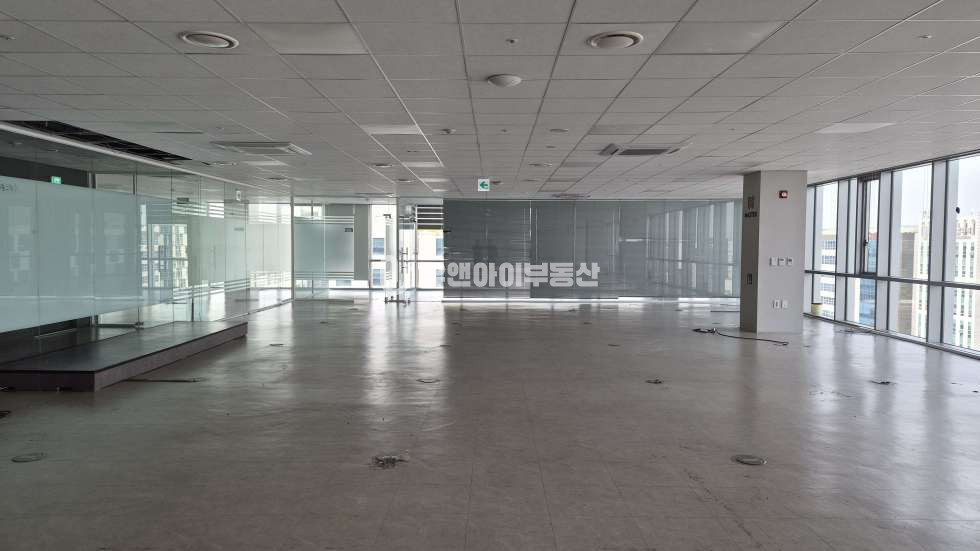 서울 강서구 마곡동 12층동 마곡 쿠쿠빌딩 , 전용231평 탁 트인 공항대로 뷰 월세 매물번호 12294 사진 6