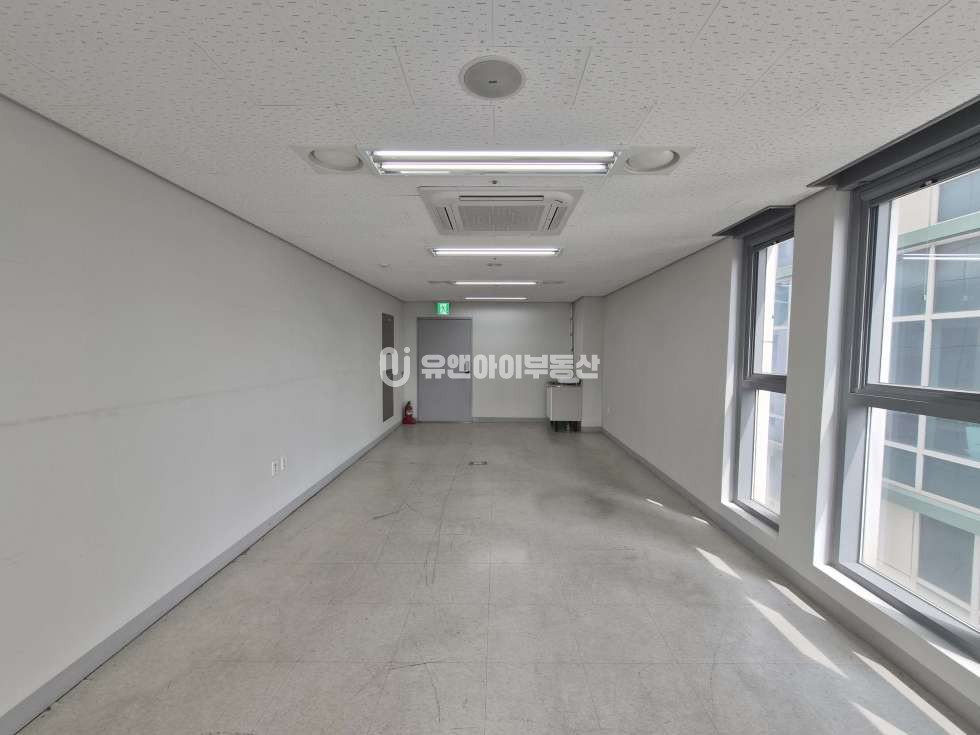 서울 강서구 마곡동 코너, 싱크대, 발코니 , 방화문 월세 매물번호 12241 사진 1