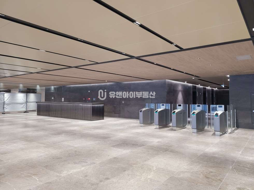 서울 강서구 마곡동 C동 마곡 원그로브 사무실 임대 월세 매물번호 10680 사진 2