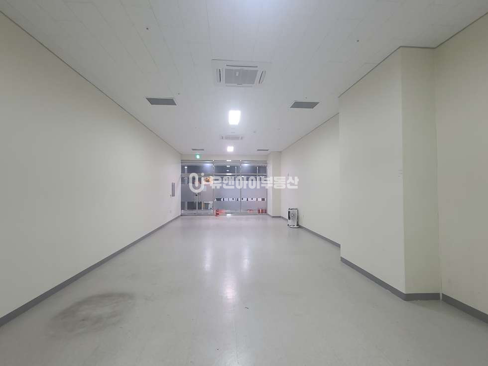 서울 강서구 마곡동 마곡역 역세권, 운동시설 및 자유업종 25P, 상가 임대 월세 매물번호 10415 사진 1